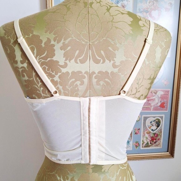 Rue21 yelliw lace corset top pink rose detail Size Medium coquette fairycore - Picture 3 of 6